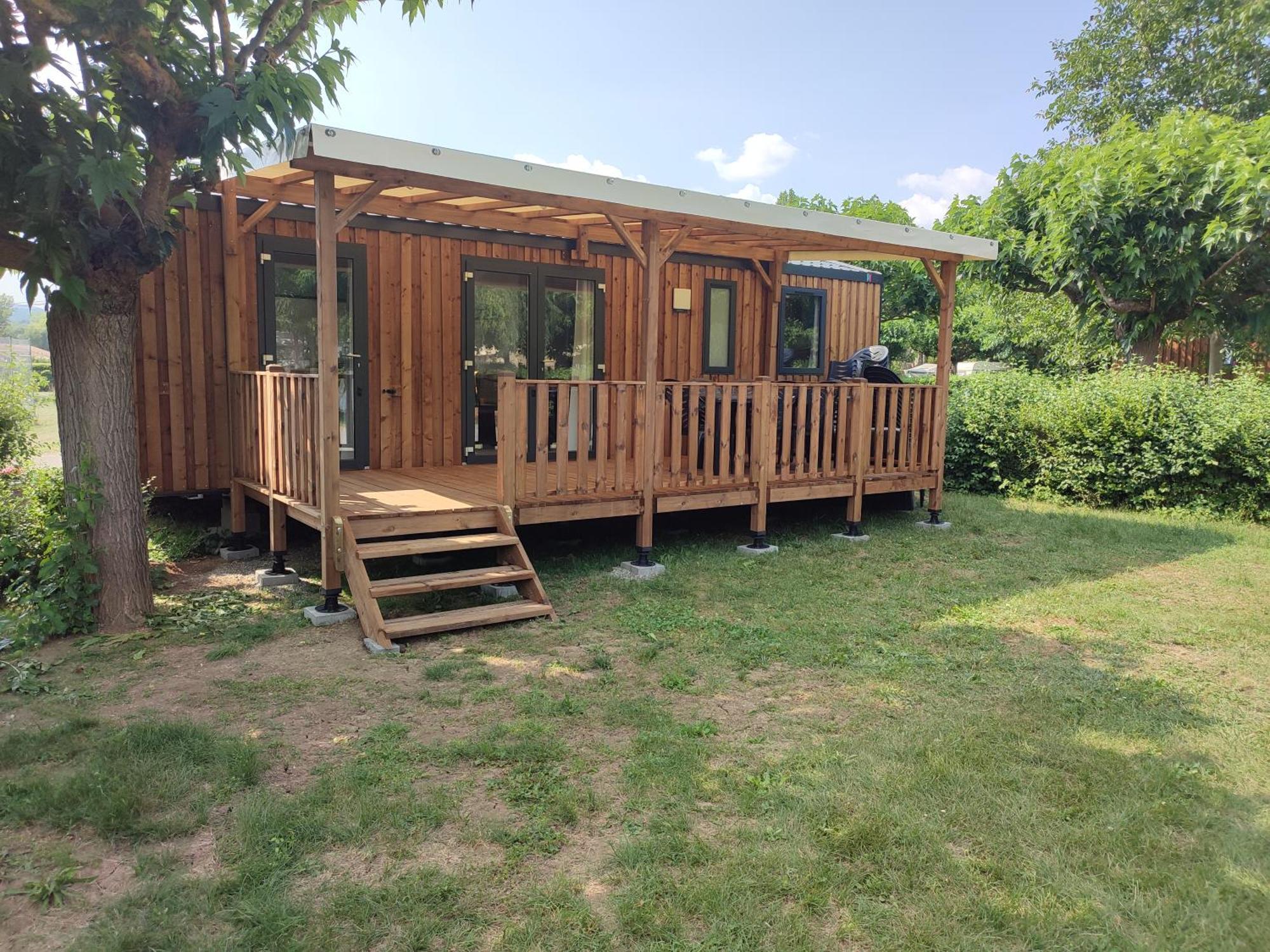 Camping Sites Et Paysages Les Pres Hauts 锡斯特龙 外观 照片