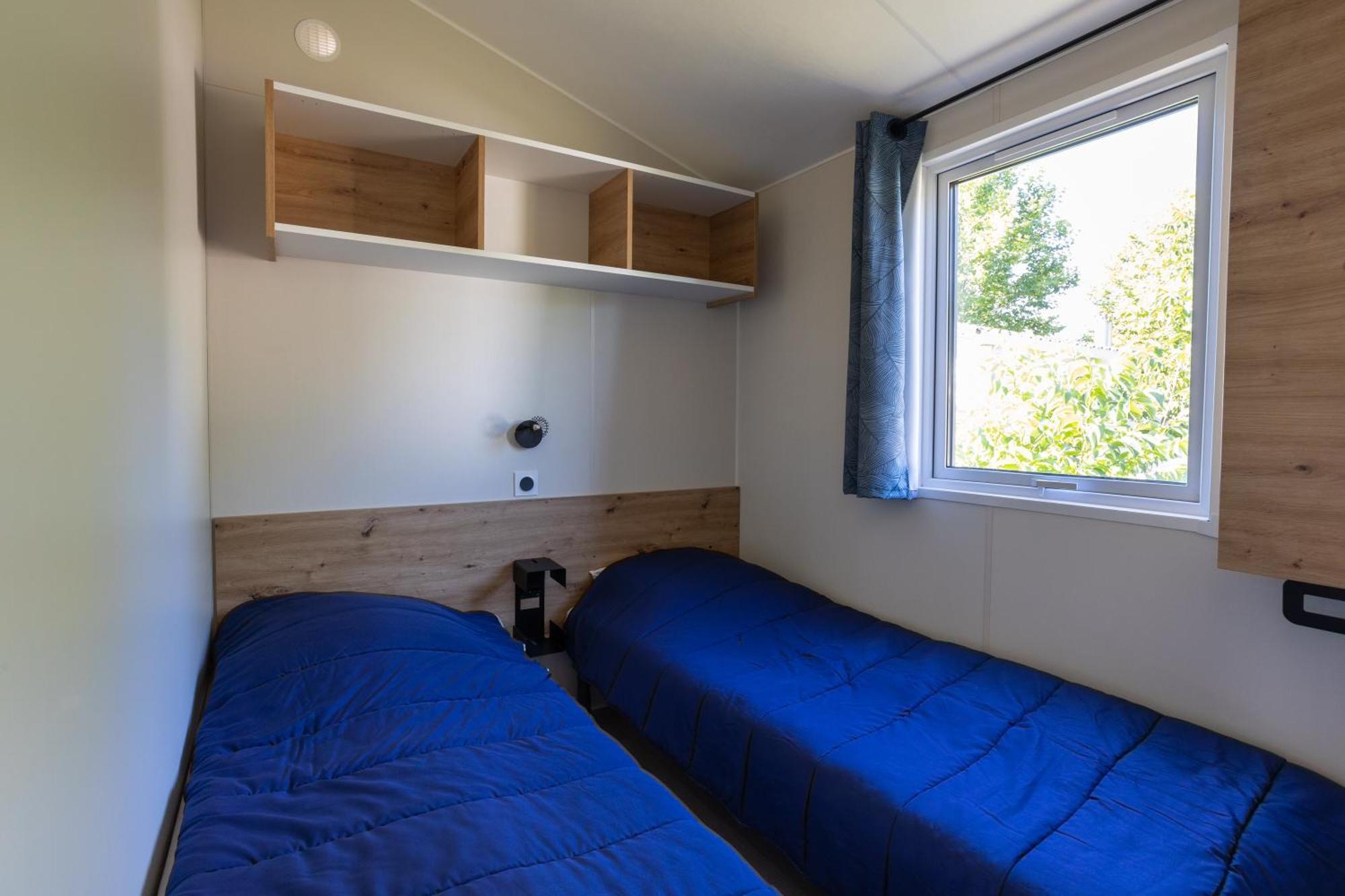 Camping Sites Et Paysages Les Pres Hauts 锡斯特龙 外观 照片
