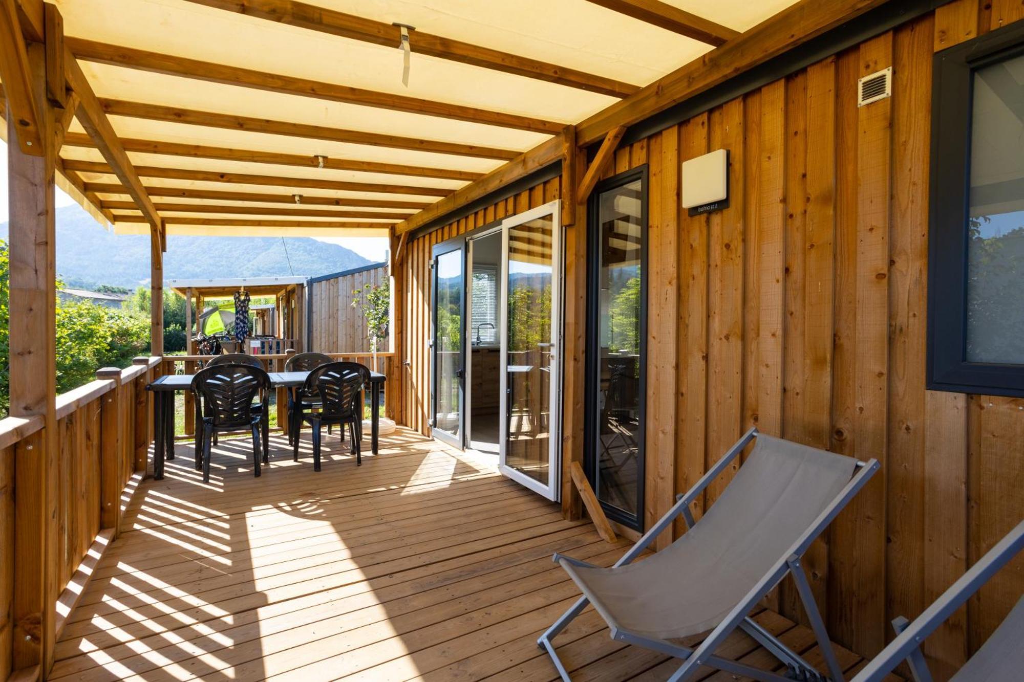 Camping Sites Et Paysages Les Pres Hauts 锡斯特龙 外观 照片
